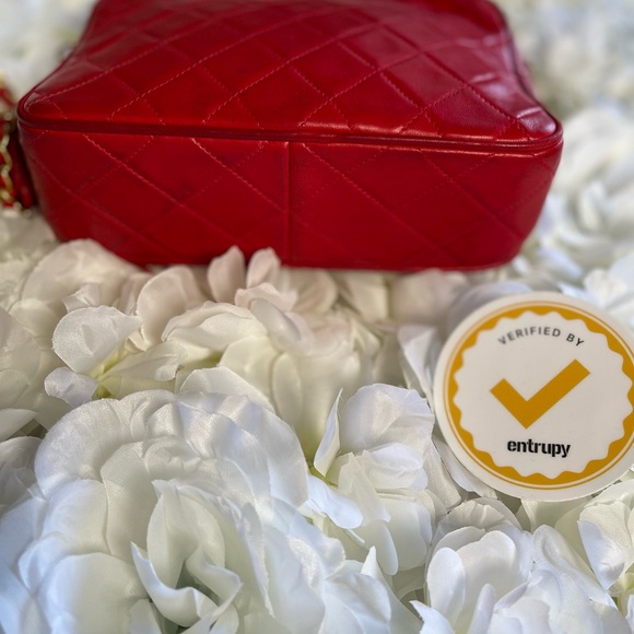 Chanel Red Quilted Leather Crossbody Bag - Picture 3 of 7